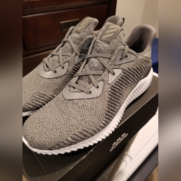 Running - Picture 1 of 5